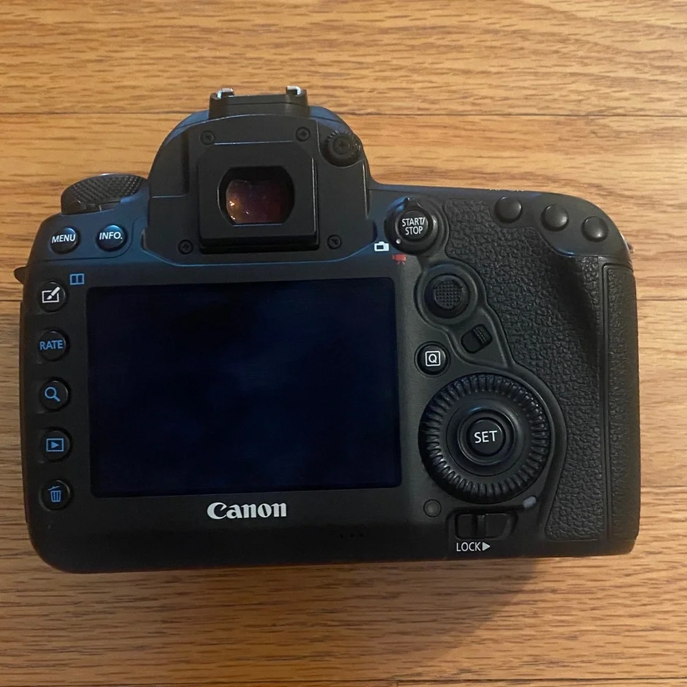 Canon EOS 5D Mark IV Digital Camera Black